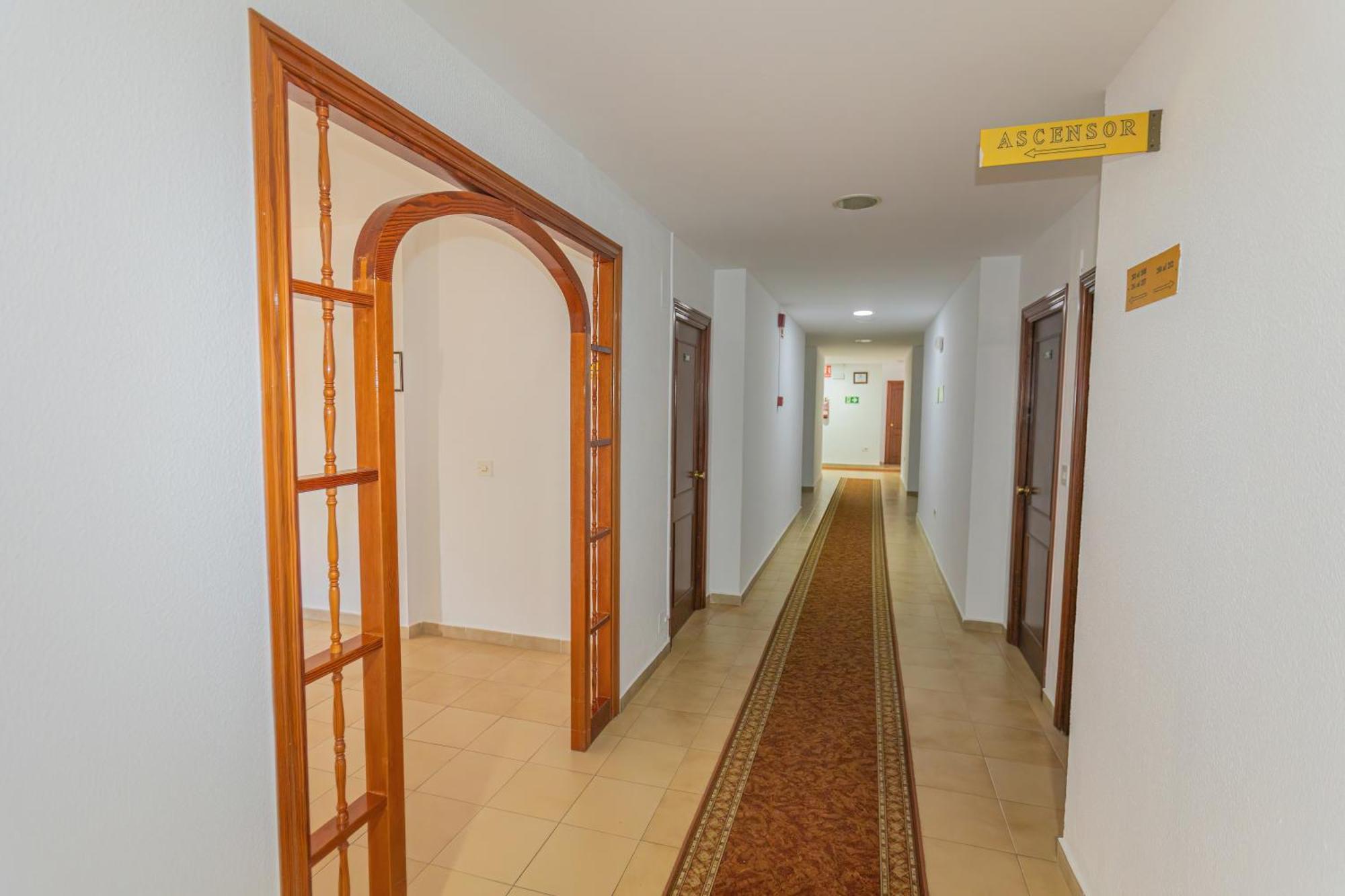 Hotel Tres Jotas Conil Conil De La Frontera Exteriér fotografie